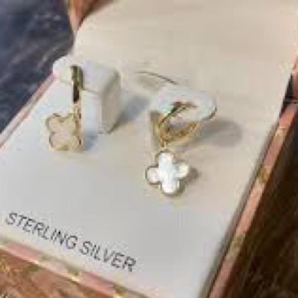 Rachel Zoe | Sterling Silver Clover Earrings NEW in box - Picture 1 of 7